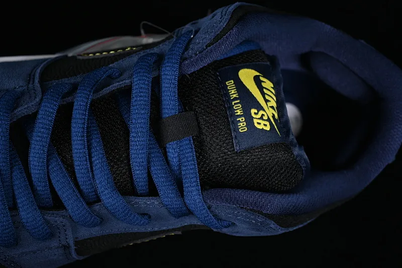 All categories Nk SB Dunk series Nk SB Dunk Low low-top sneakers Nk SB Dunk Low Pro dark blue SB smashed backboard fashion casual sneakers 304292-408